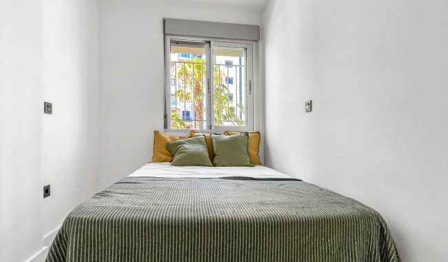 Sprzedaż - Apartament - Orihuela costa - Punta Prima