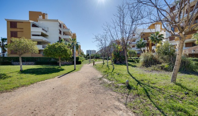 Sprzedaż - Apartament - Torrevieja - Punta Prima