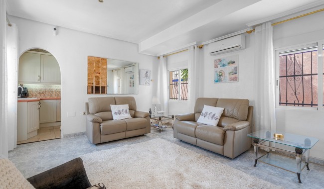 Resale - Villa - Ciudad Quesada/Rojales - La  Marquesa Golf
