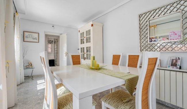 Resale - Villa - Ciudad Quesada/Rojales - La  Marquesa Golf