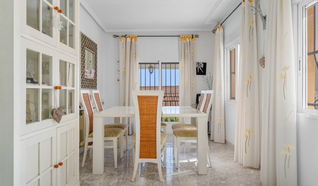 Resale - Villa - Ciudad Quesada/Rojales - La  Marquesa Golf