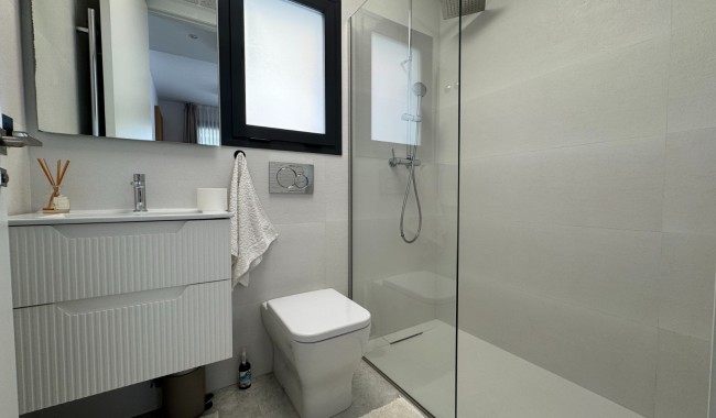 Resale - Apartment - Guardamar - Los Secanos