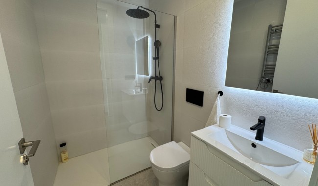 Resale - Apartment - Guardamar - Los Secanos