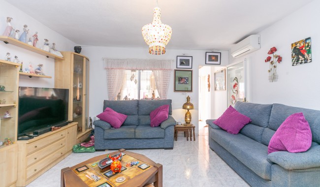 Sprzedaż - Bliźniak - Torrevieja - Los Balcones