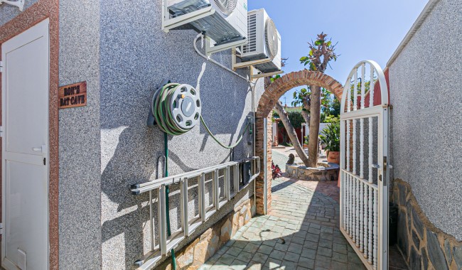 Sprzedaż - Bliźniak - Torrevieja - Los Balcones