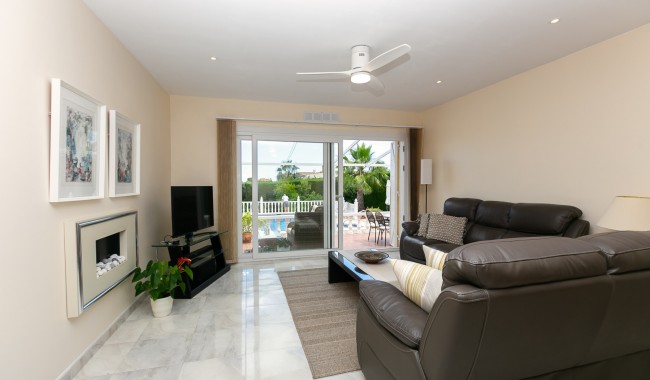 Sprzedaż - Bliźniak - Torrevieja - Los Balcones