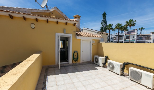 Sprzedaż - Willa - Villamartín - Rioja