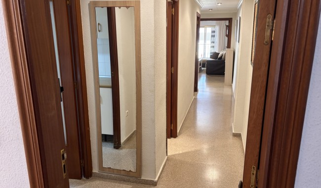 Resale - Apartment - Guardamar