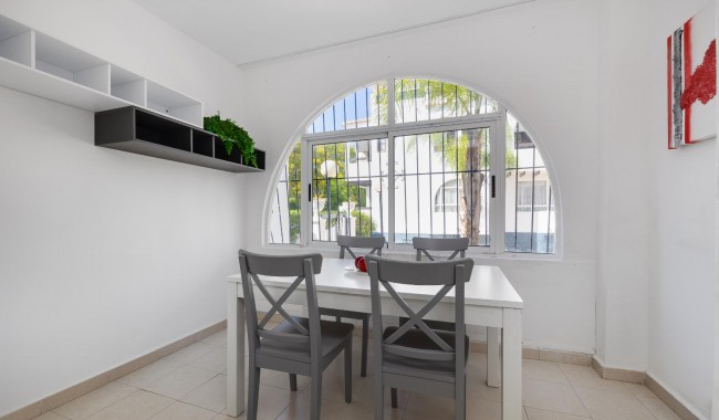 Begagnad - Bungalow - Torrevieja - Playa de los Naufragos