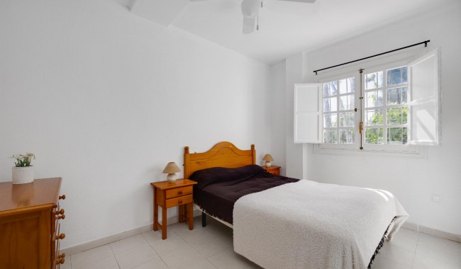 Begagnad - Bungalow - Torrevieja - Playa de los Naufragos