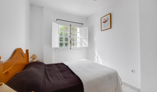 Begagnad - Bungalow - Torrevieja - Playa de los Naufragos