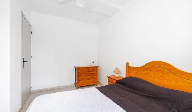 Begagnad - Bungalow - Torrevieja - Playa de los Naufragos