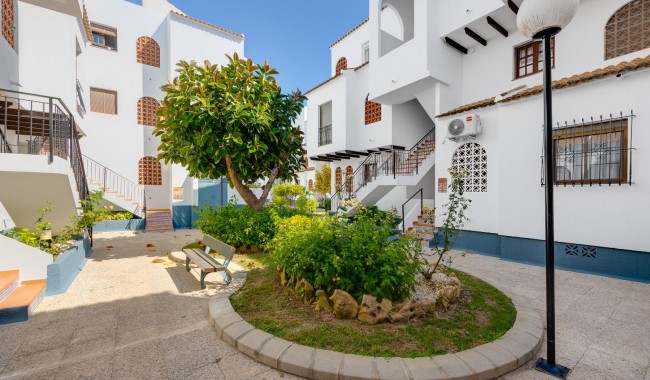 Begagnad - Bungalow - Torrevieja - Playa de los Naufragos