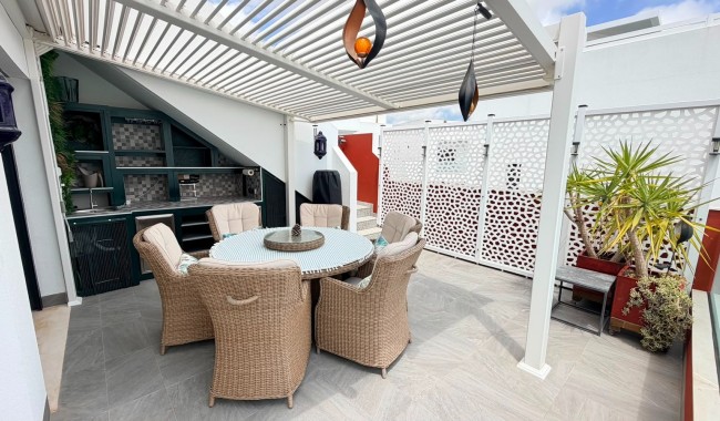 Resale - Villa - Los Montesinos - La Herrada