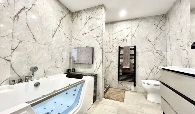 Resale - Townhouse - San Miguel de Salinas