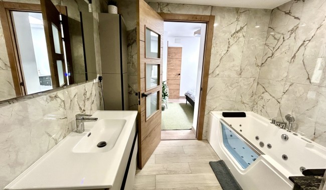 Resale - Townhouse - San Miguel de Salinas