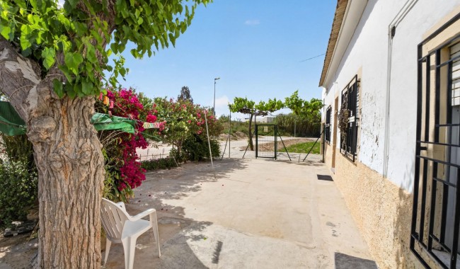 Brukt - Finca - Orihuela - Desamparados-Hurchillo-Torremendo