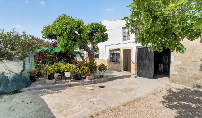 Brukt - Finca - Orihuela - Desamparados-Hurchillo-Torremendo
