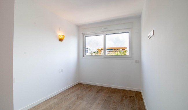 Begagnad - Lägenhet - Torrevieja - Punta prima