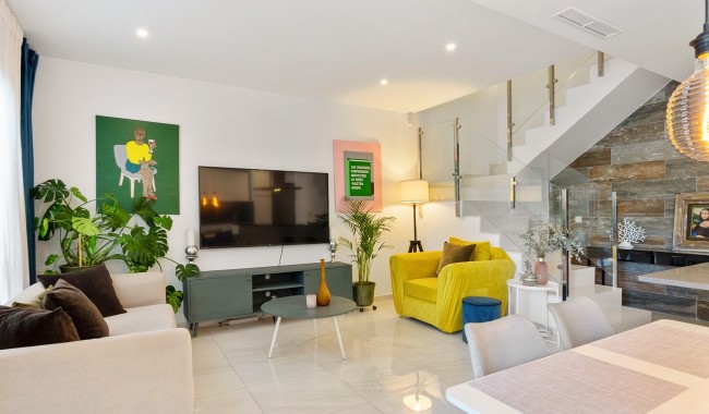 Resale - Townhouse - Villamartín - Costa Blanca