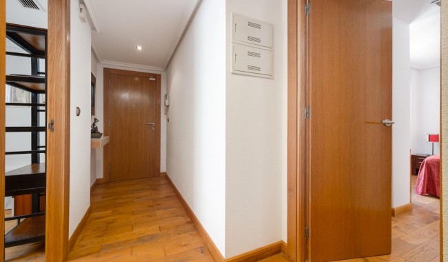 Resale - Apartment - Torrevieja - Playa de La Acequion