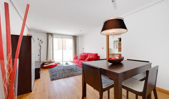 Resale - Apartment - Torrevieja - Playa de La Acequion