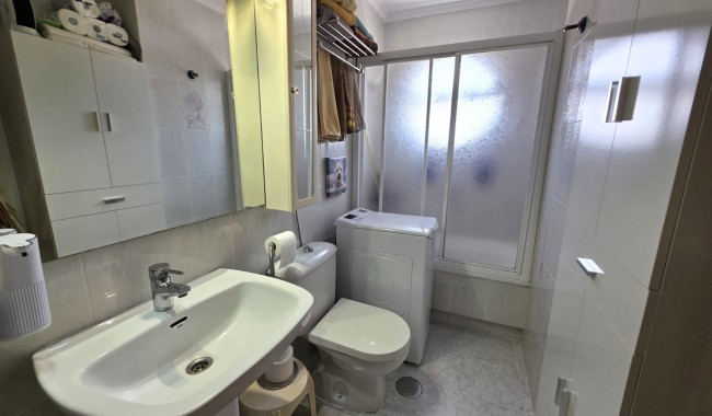 Resale - Apartment - Torrevieja - Acequion