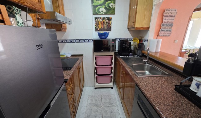 Resale - Apartment - Torrevieja - Acequion