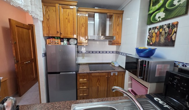 Resale - Apartment - Torrevieja - Acequion