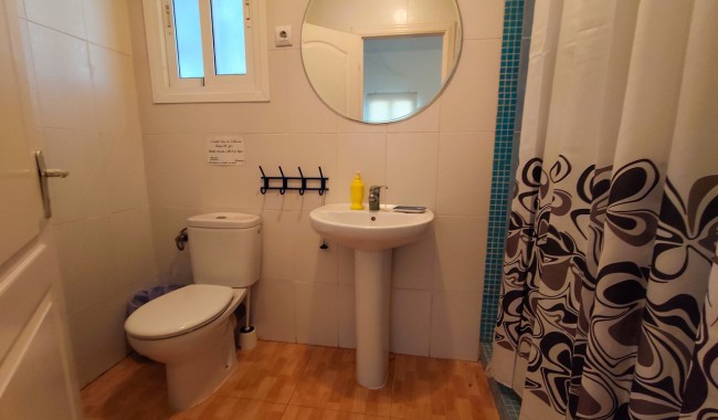 Resale - Villa - Elche