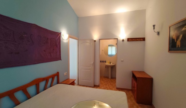 Resale - Villa - Elche