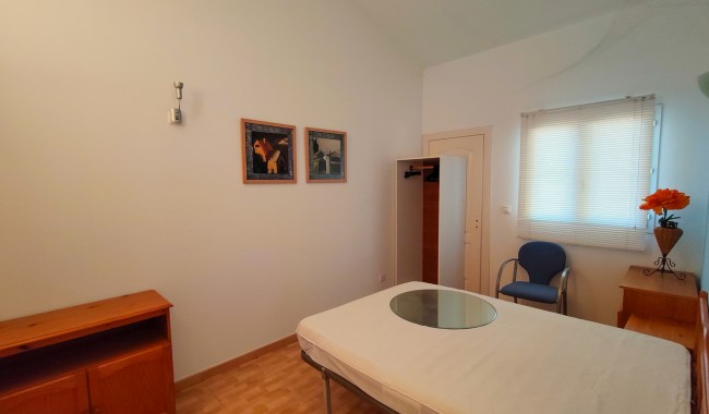 Resale - Villa - Elche