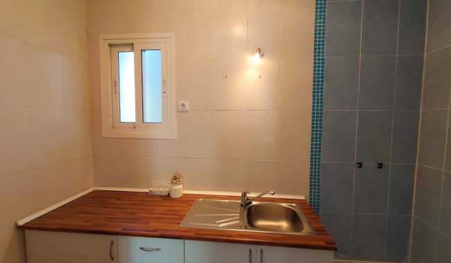 Resale - Villa - Elche