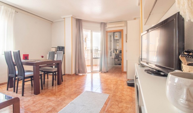 Resale - Apartment - Torrevieja - Centro
