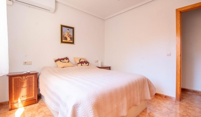 Resale - Apartment - Torrevieja - Centro