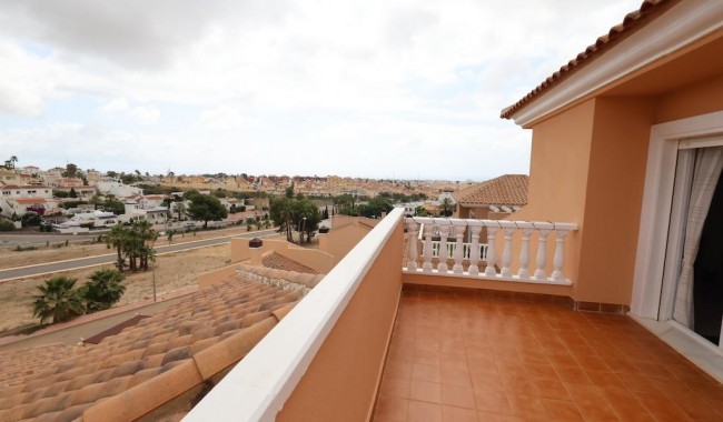 Segunda mano - Villa - San Miguel de Salinas - Las filipinas