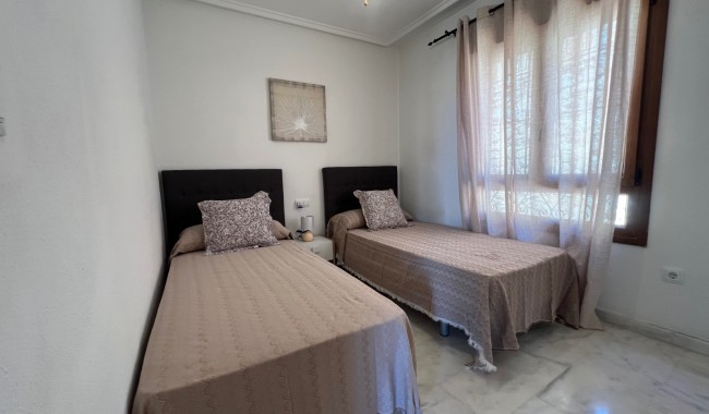 Sprzedaż - Bungalow - Algorfa - La Finca Golf Resort