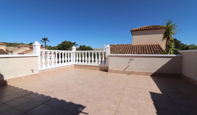 Resale - Villa - San Miguel de Salinas - Lake View Mansions
