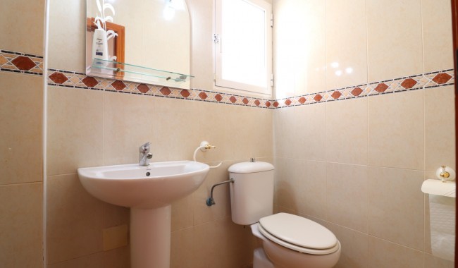 Resale - Villa - San Miguel de Salinas - Lake View Mansions