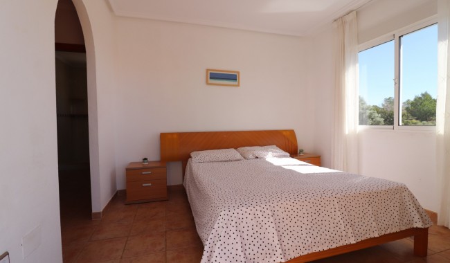 Resale - Villa - San Miguel de Salinas - Lake View Mansions