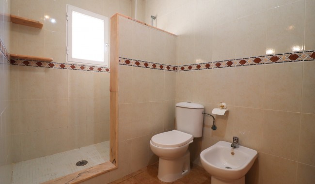 Resale - Villa - San Miguel de Salinas - Lake View Mansions