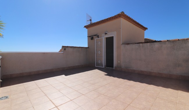 Resale - Villa - San Miguel de Salinas - Lake View Mansions