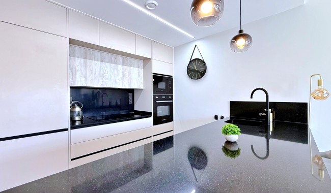 Resale - Apartment - Orihuela Costa - Punta Prima