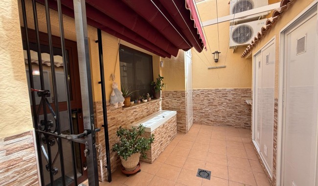 Segunda mano - Adosado - Torrevieja - Los Balcones