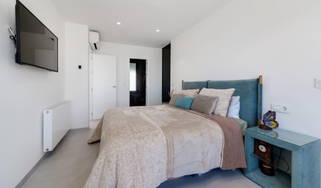 New Build - Villa - Pilar de La Horadada - Roda Golf