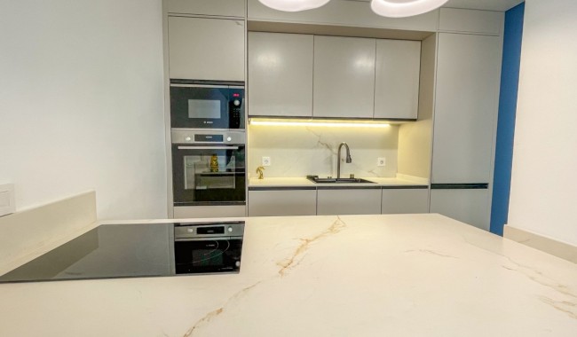 Segunda mano - Apartamento - Torrevieja - El Acequión - Los Náufragos