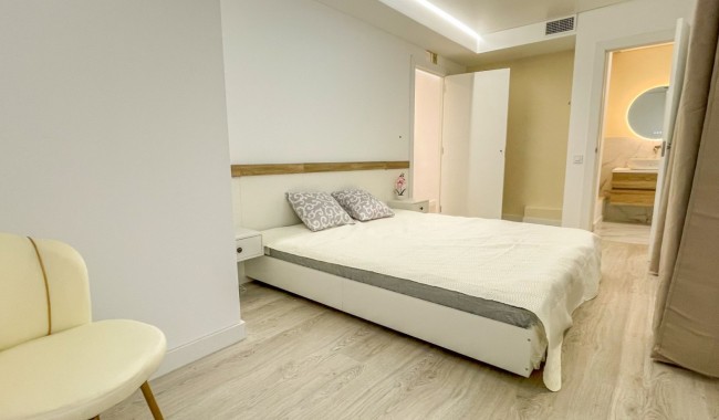 Segunda mano - Apartamento - Torrevieja - El Acequión - Los Náufragos