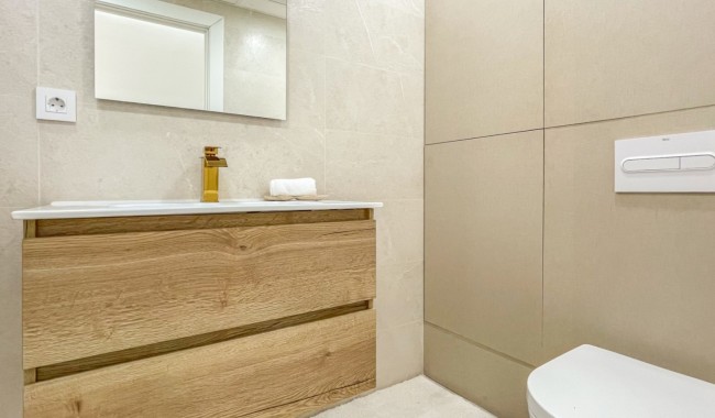 Segunda mano - Apartamento - Torrevieja - El Acequión - Los Náufragos