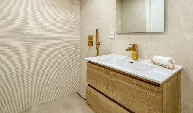 Segunda mano - Apartamento - Torrevieja - El Acequión - Los Náufragos