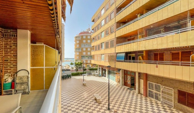 Segunda mano - Apartamento - Torrevieja - El Acequión - Los Náufragos